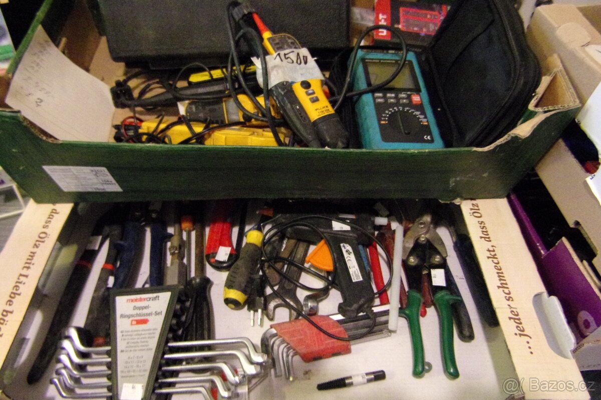 Ruční nářadí a měřící přístroje