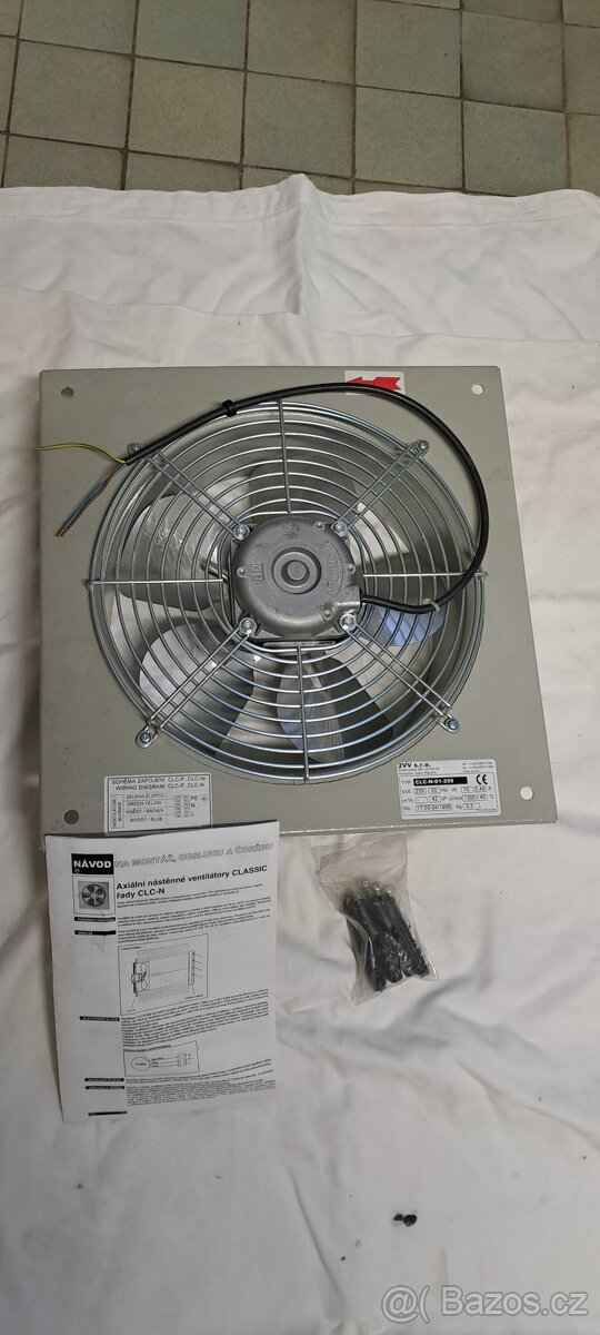 Axiální nástěnný ventilátor