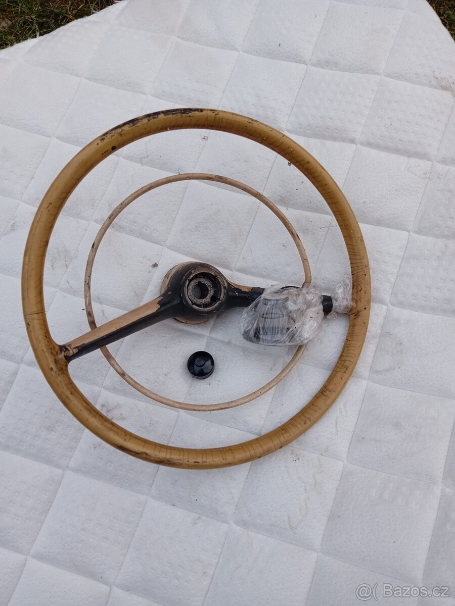 Velorex 16/350 volant i s tlačítkem