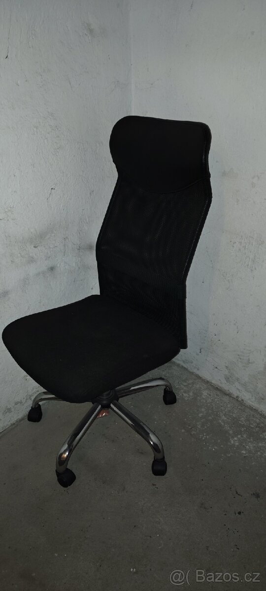 Kancelářské křeslo