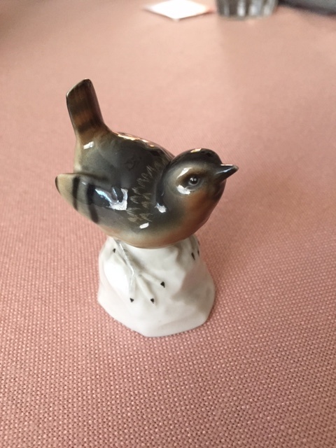 Ptáček soška Sitzendorf