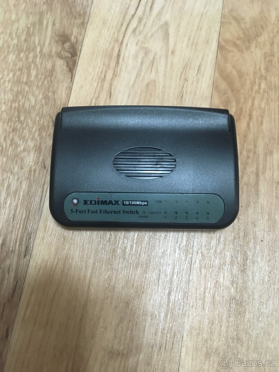 Edimax ES-3105P