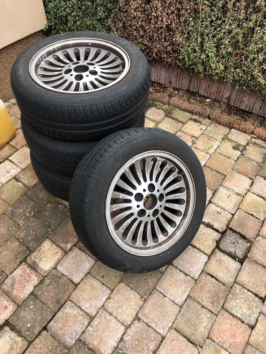 Kola BMW styling e39