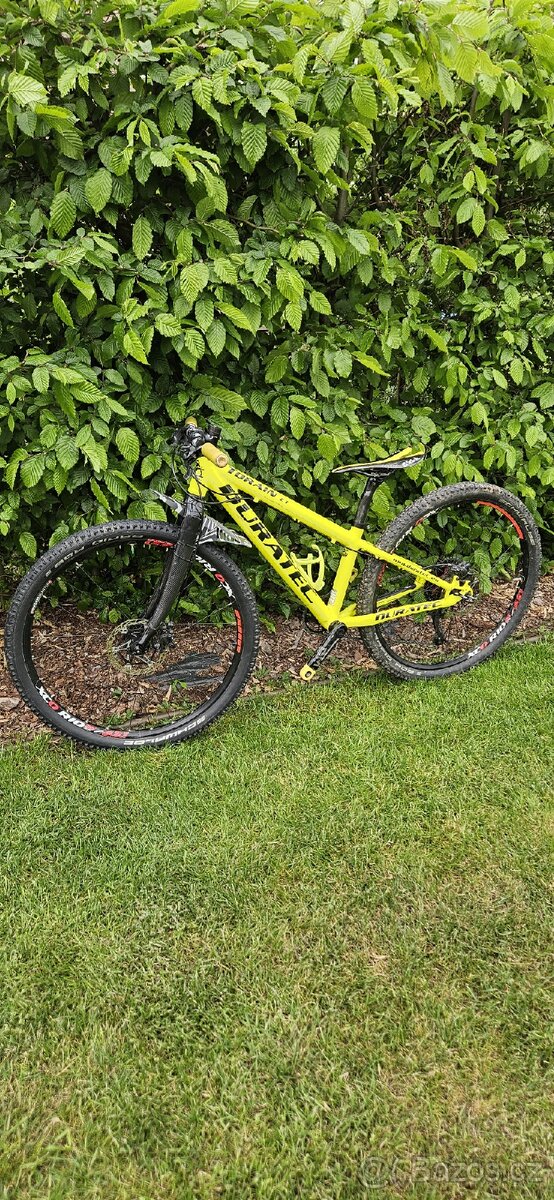 Lehké závodní kolo 9,4kg Duratec 26- dětské / junior