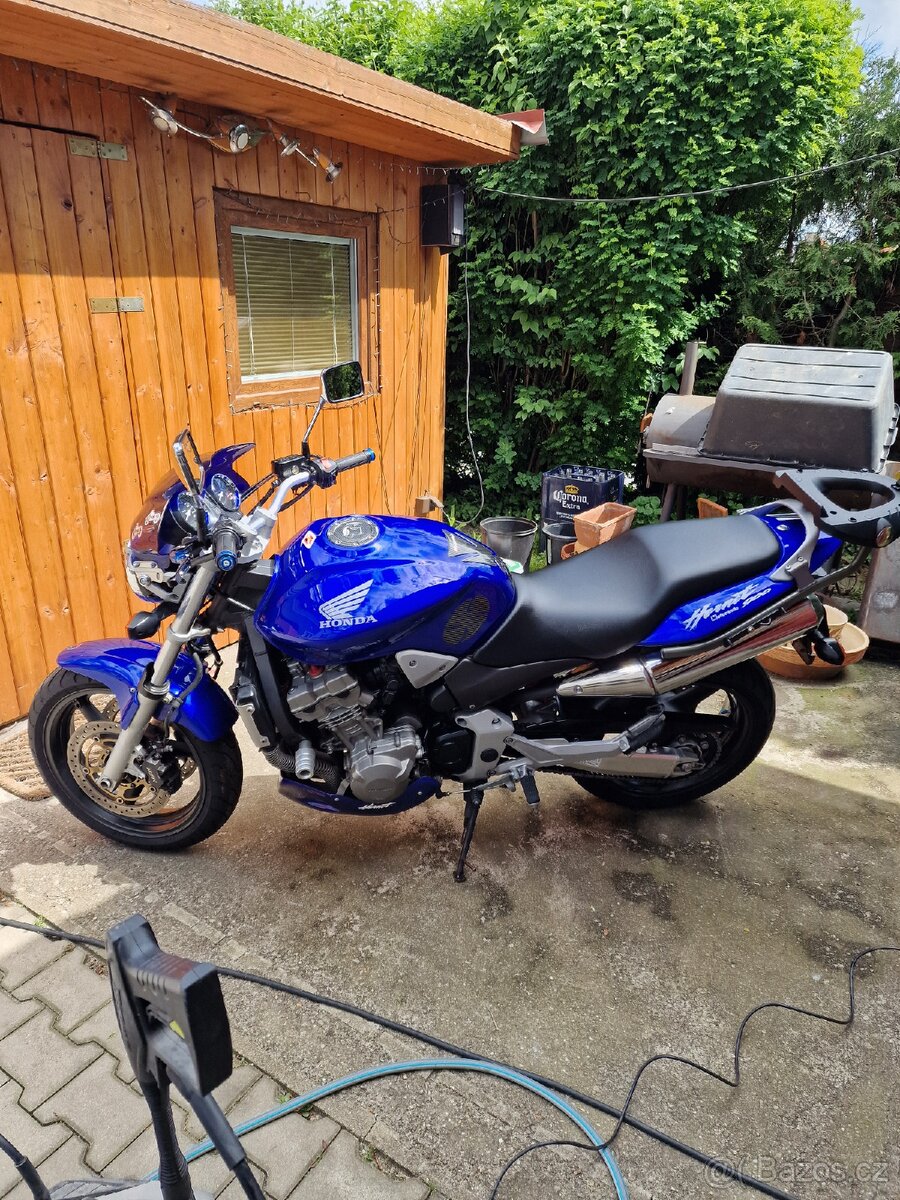 Honda hornet 900 r.v.2002