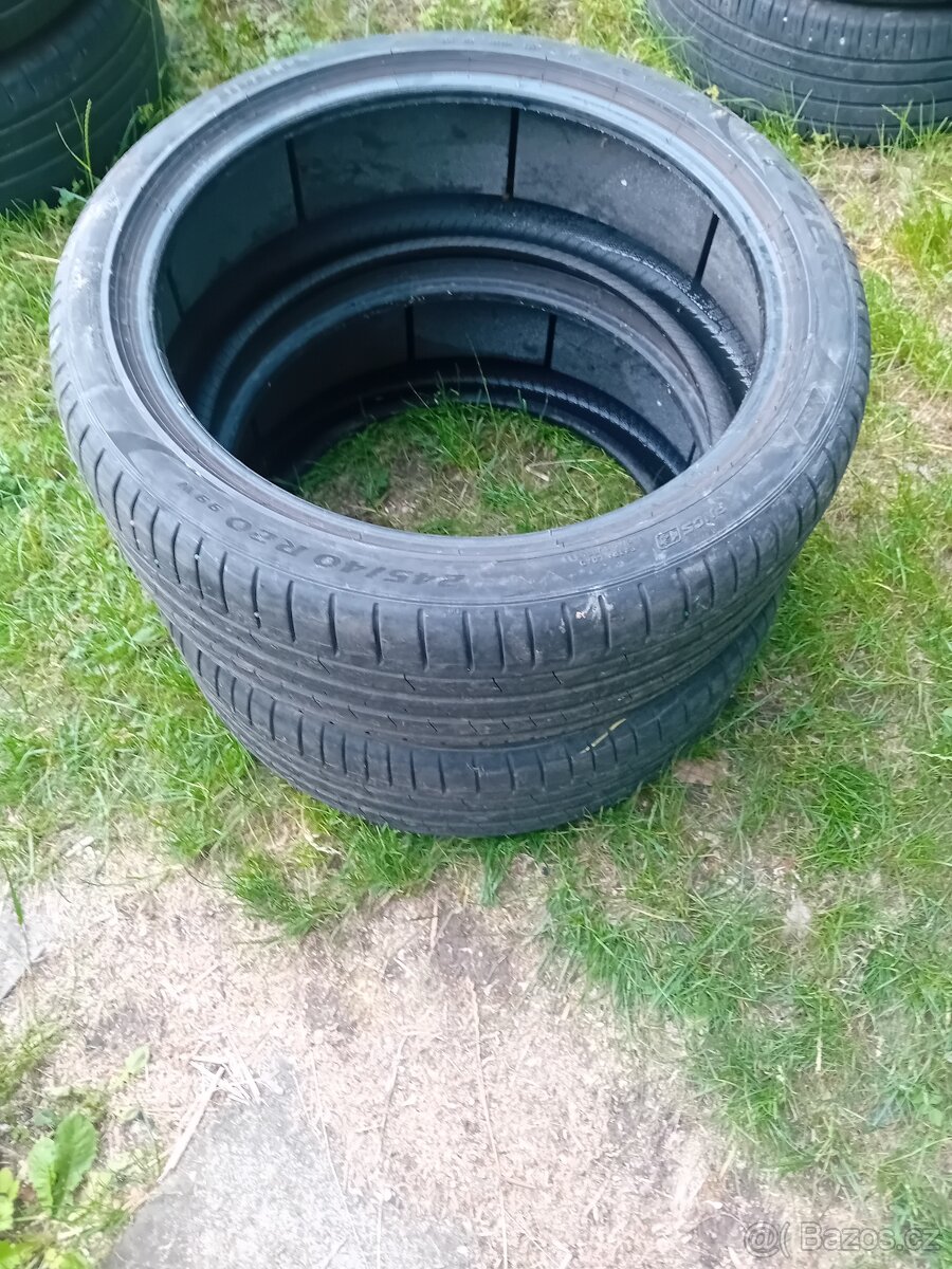 245/45R20