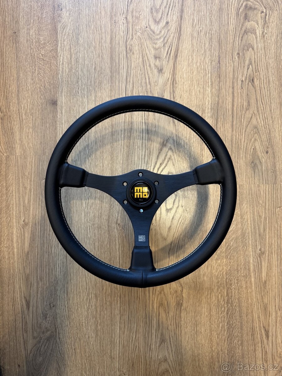 Volant Momo style MonteCarlo