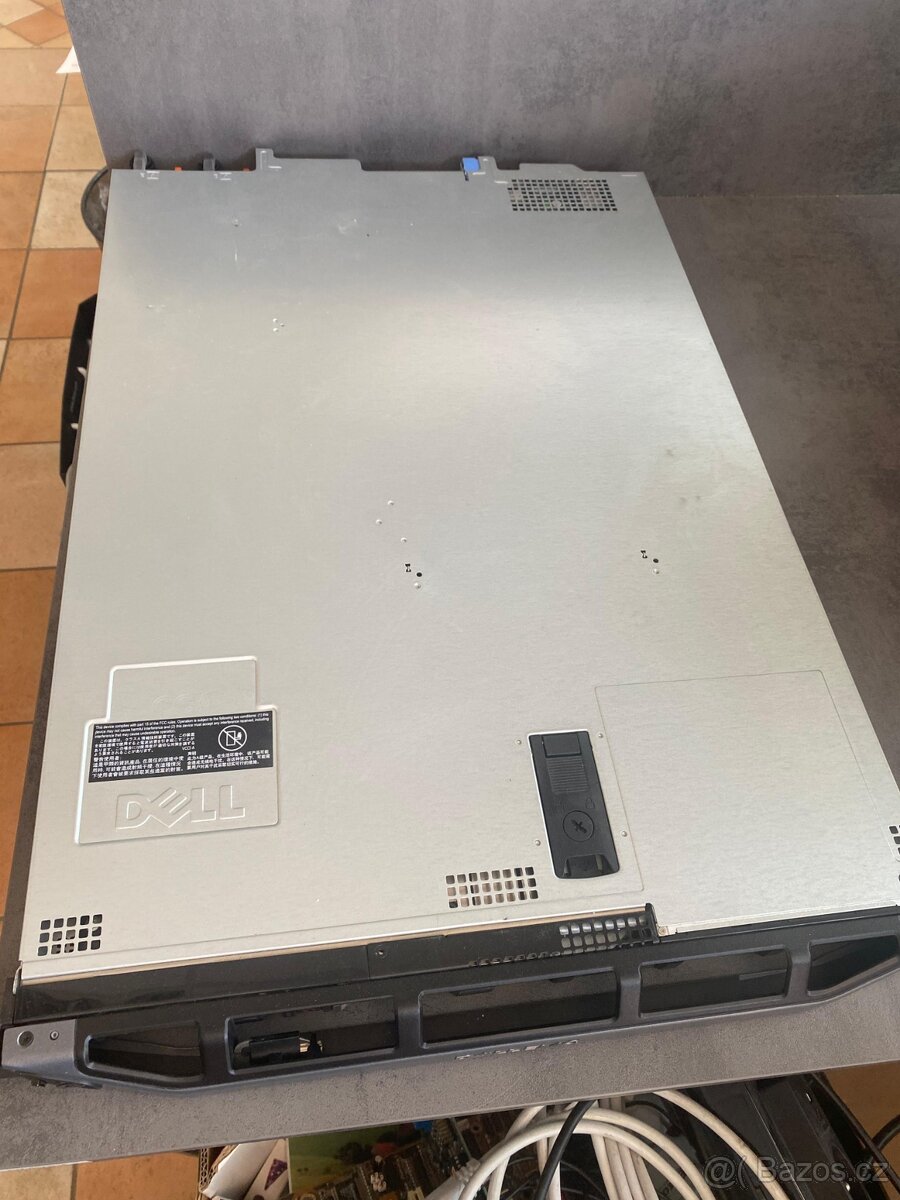 Dell PowerEdge R430 – 48 GB RAM, 2× 960 GB SSD, 10 GbE