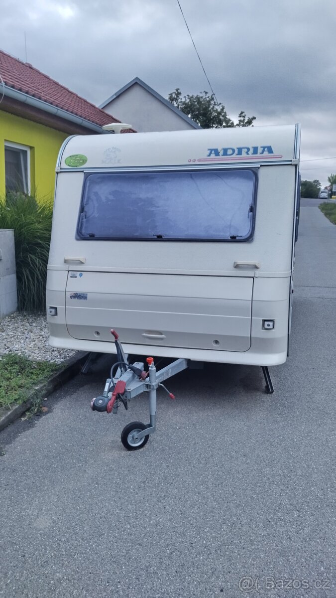 Karavan obytný přívěs