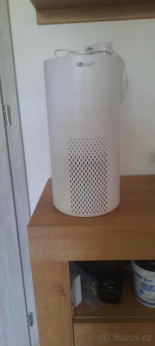 Smart čistička vzduchu Solight CV01