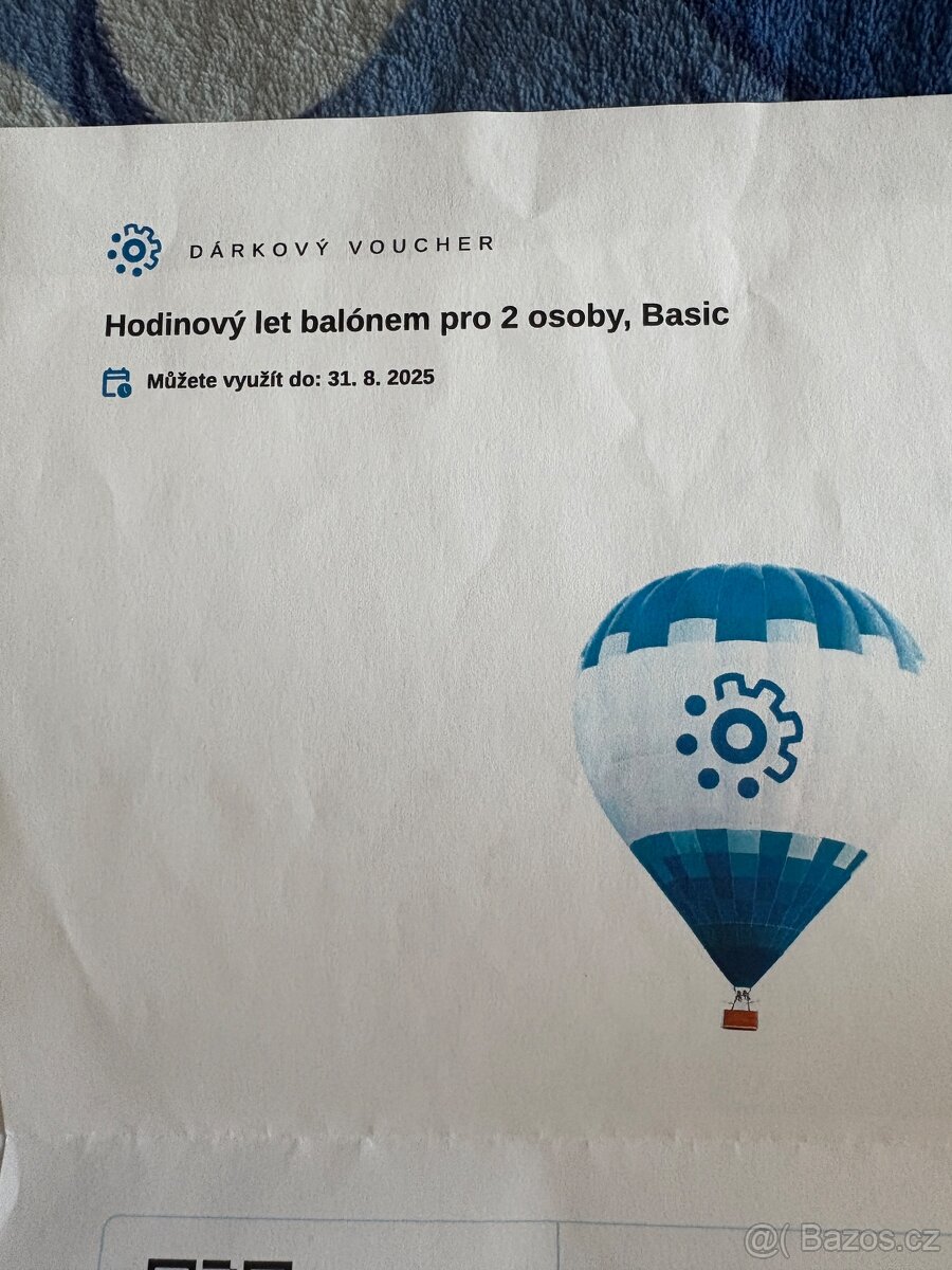 Let balónem