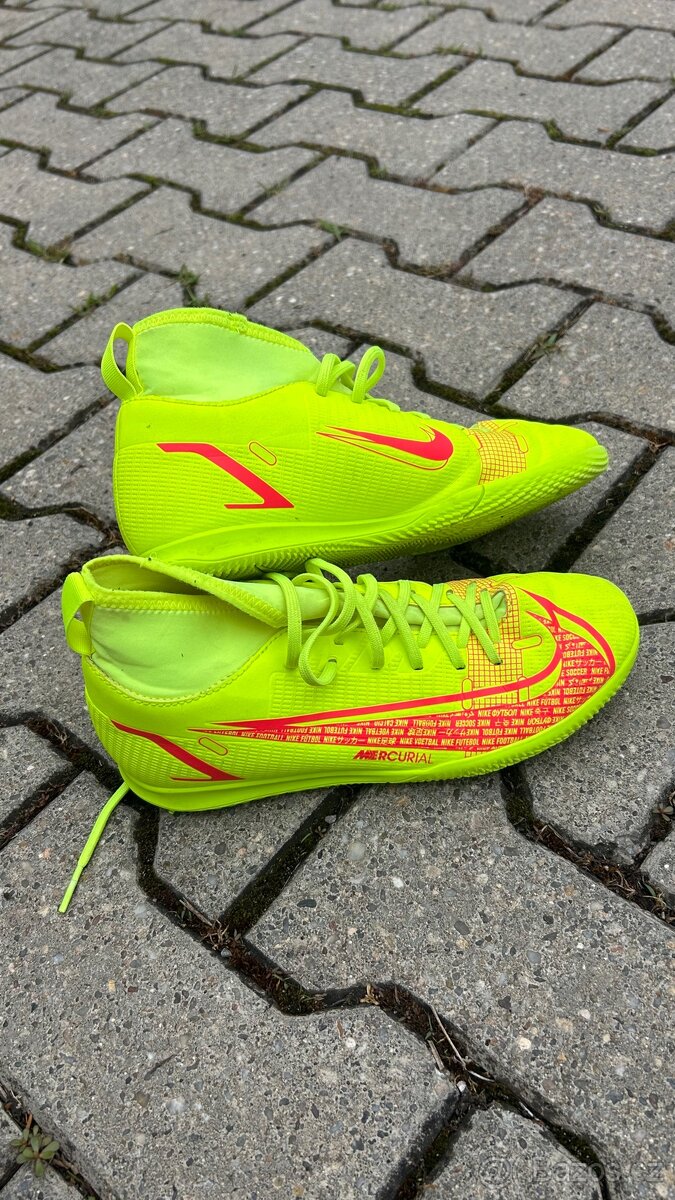 Nike sálovky