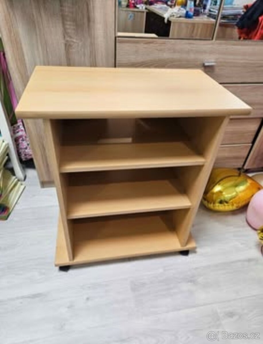 Tv stolek