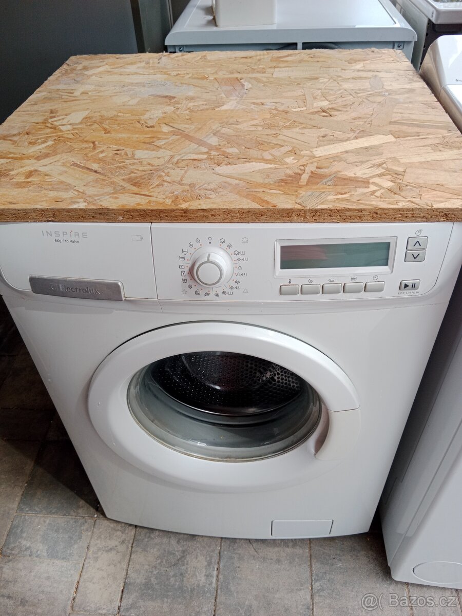 Automaticka pracka Elektrolux