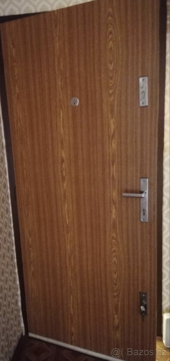 Bezpečnostní vchodové dveře