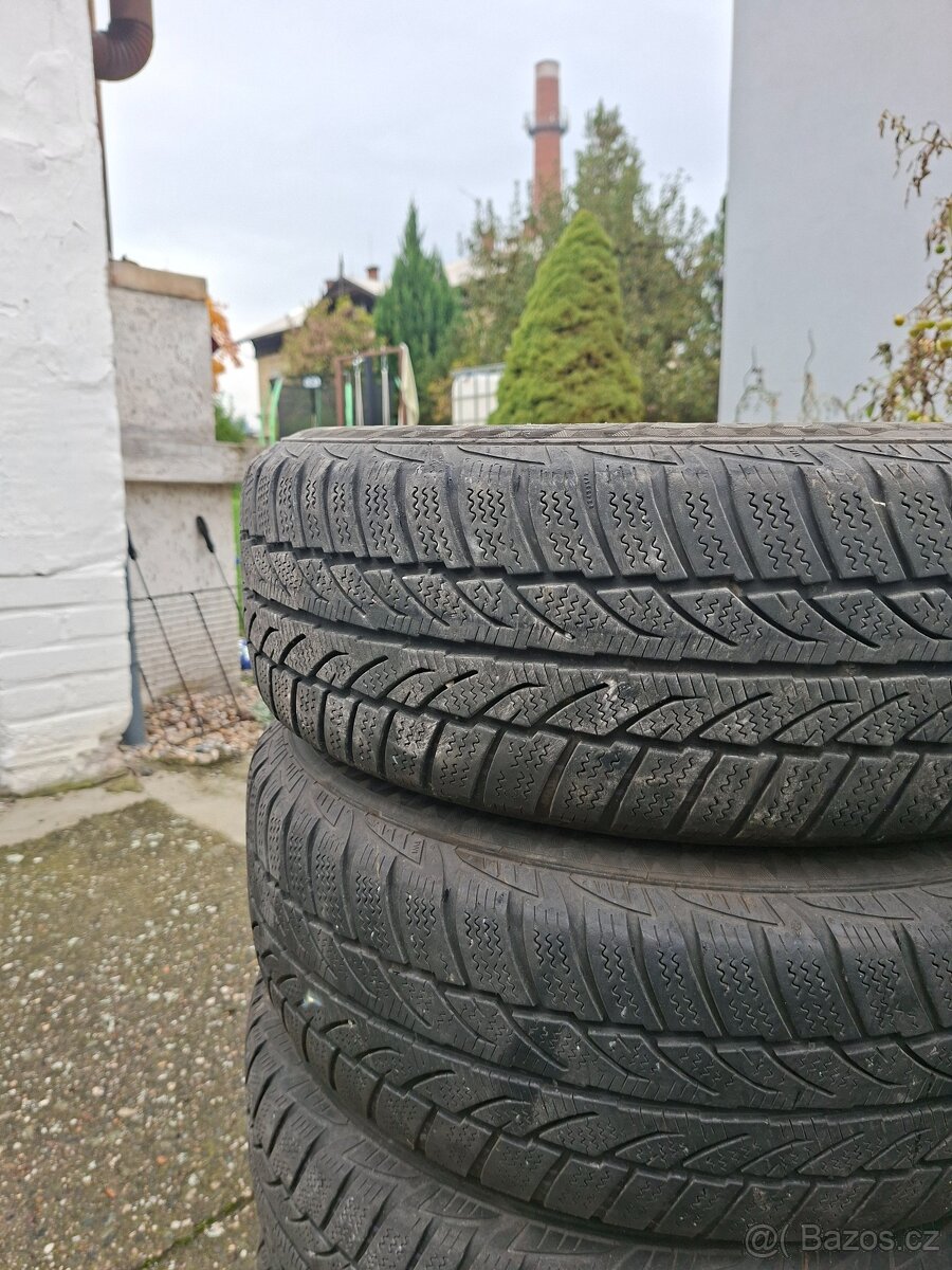 Sada zimních a letních kol