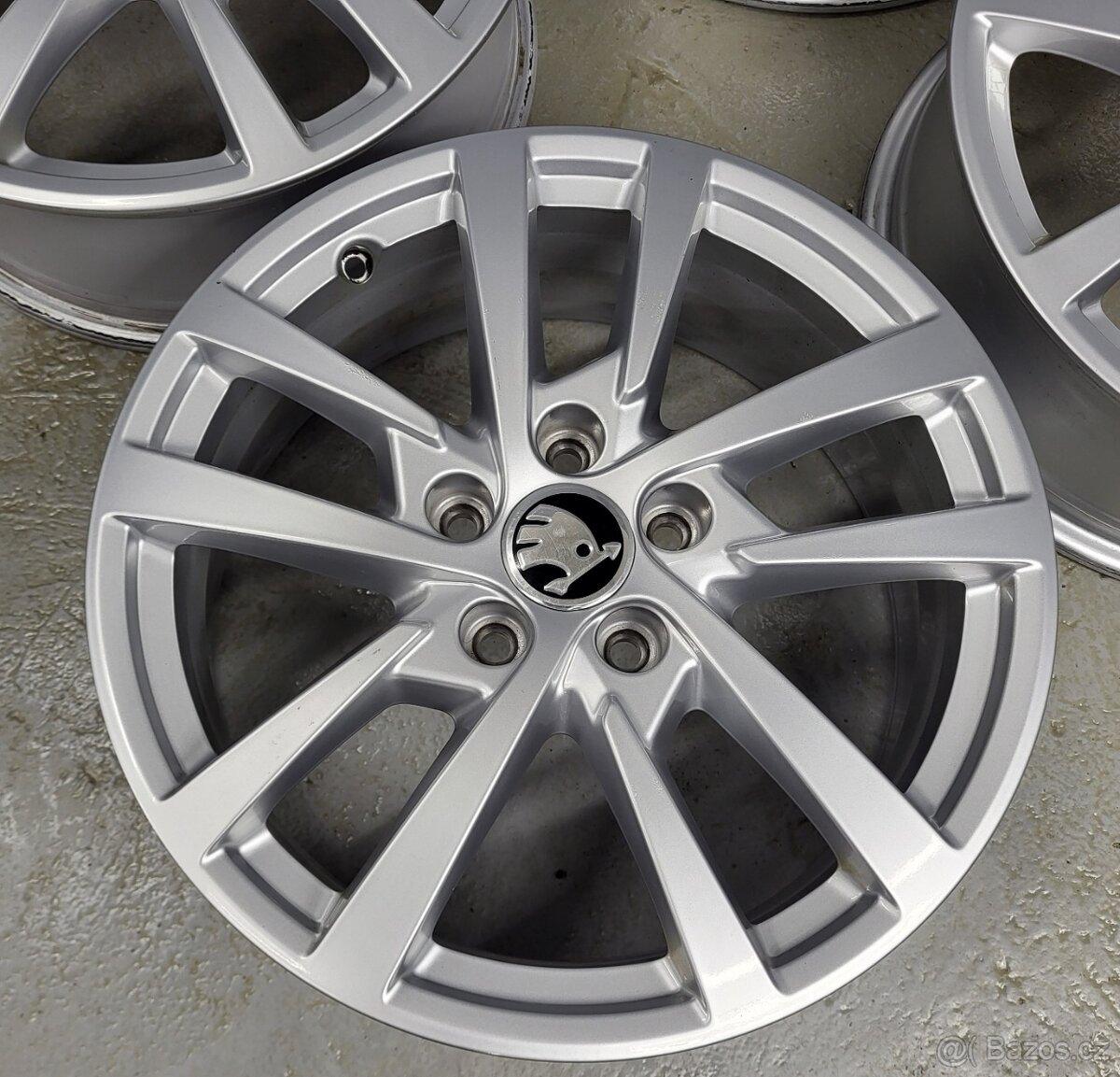 Originál  17" Audi A3 Golf 7 Octavia 3 5x112