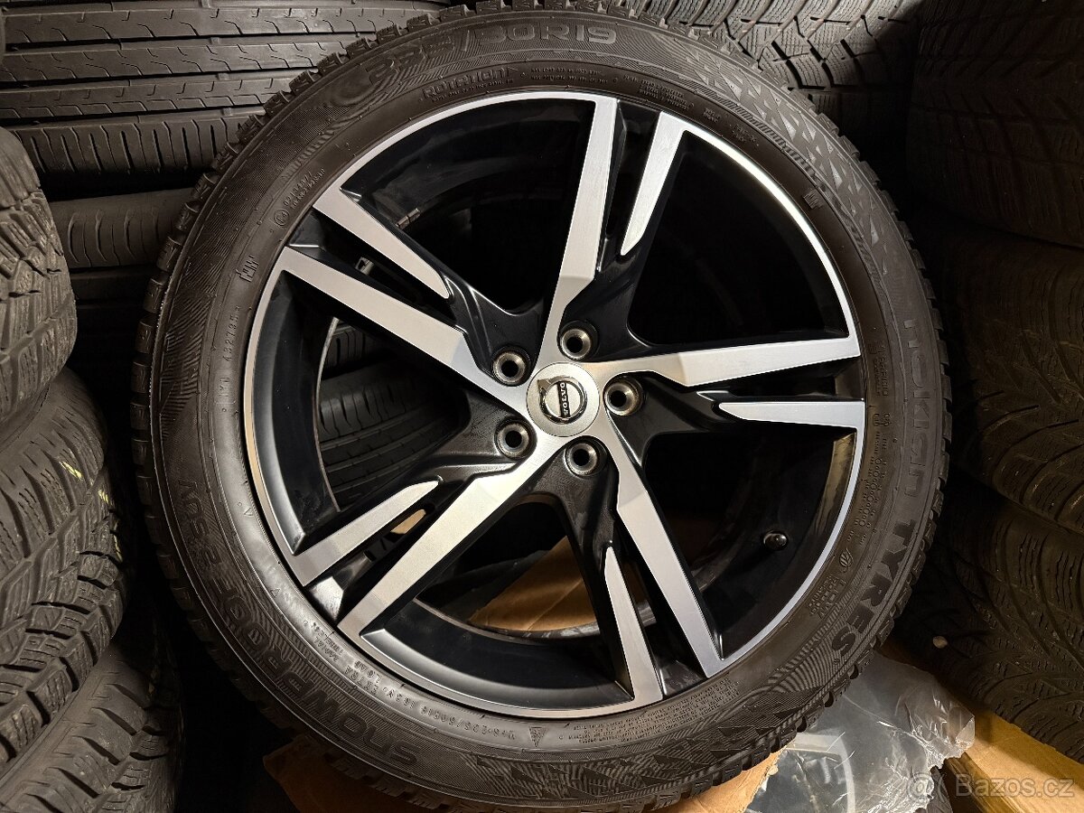 R19 ORIG.KOLA VOLVO XC40/V90CC 235/50/19 R-DESIGN 2025 REF