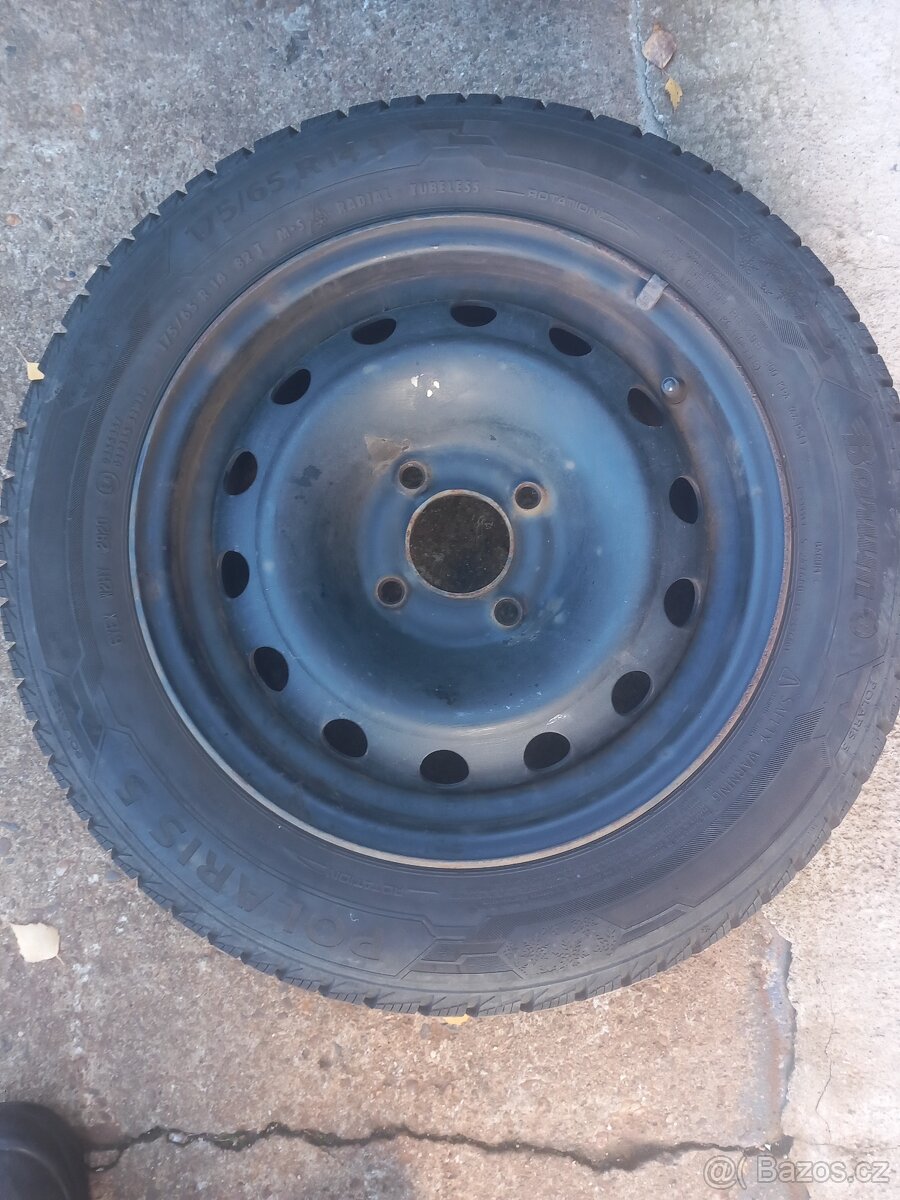 Zimni obuta kola 175/65/14 Peugeot,Citroen