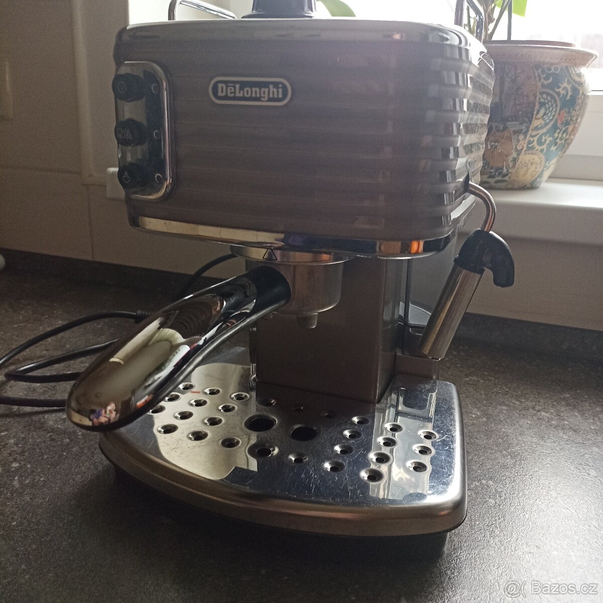 Pákový kávovar DeLonghi
