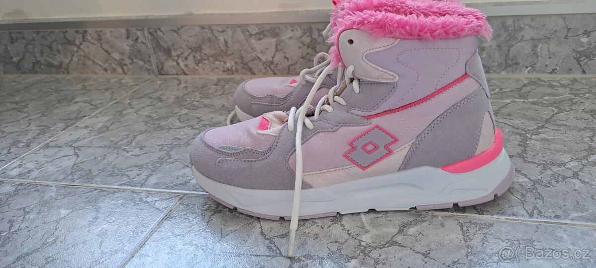 Zimní boty s kožíškem Lotto, vel.38