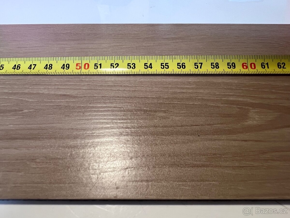 Samolepicí vinylová podlaha