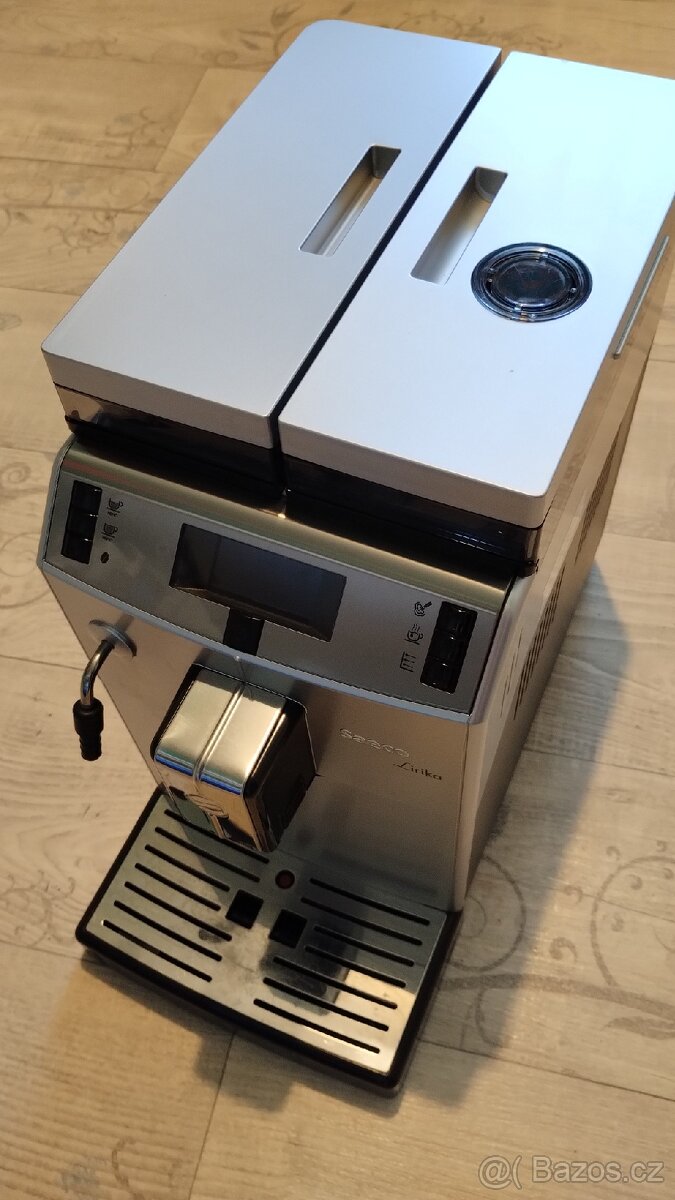 Kávovar Saeco