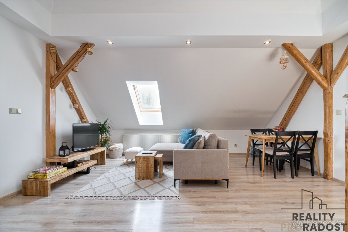 Sale of a 3+kk attic apartment (Anežka Apartment) on U Hřiš Street