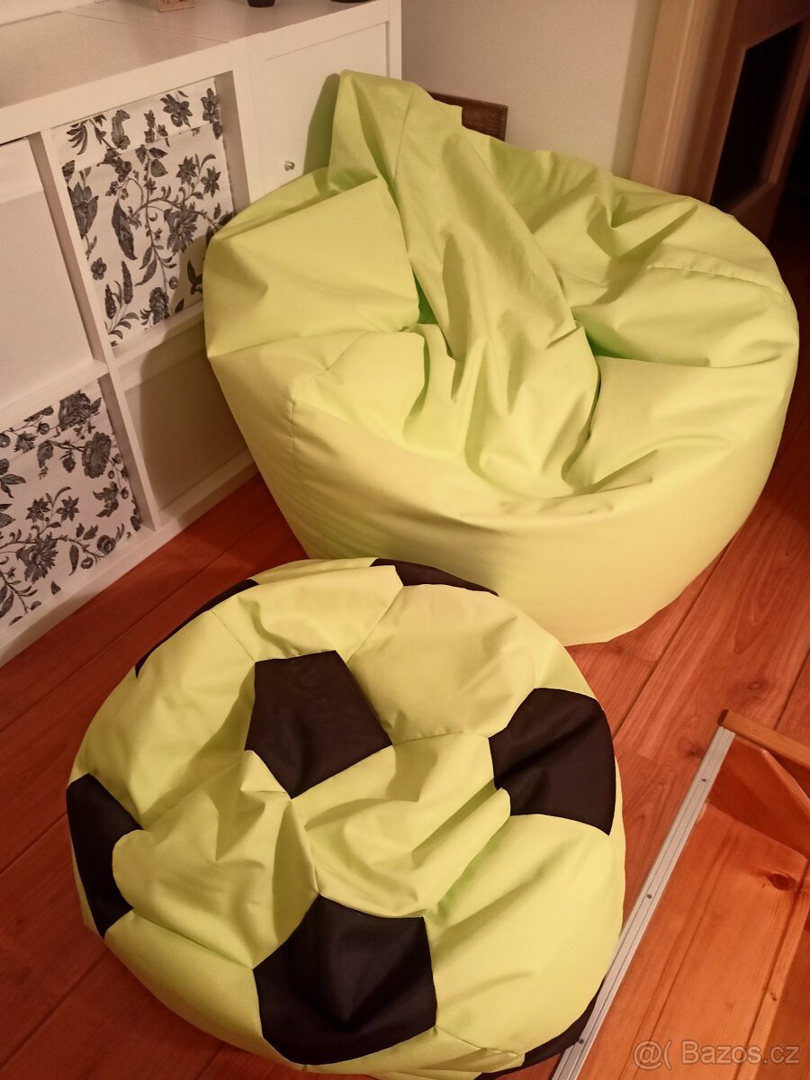 Sedací vak s podnožkou