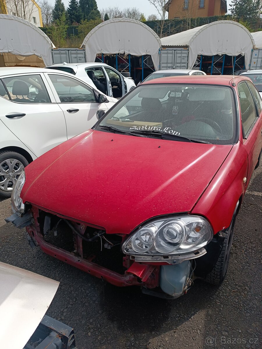 Honda Civic 6g 1997 predfl. Na díly
