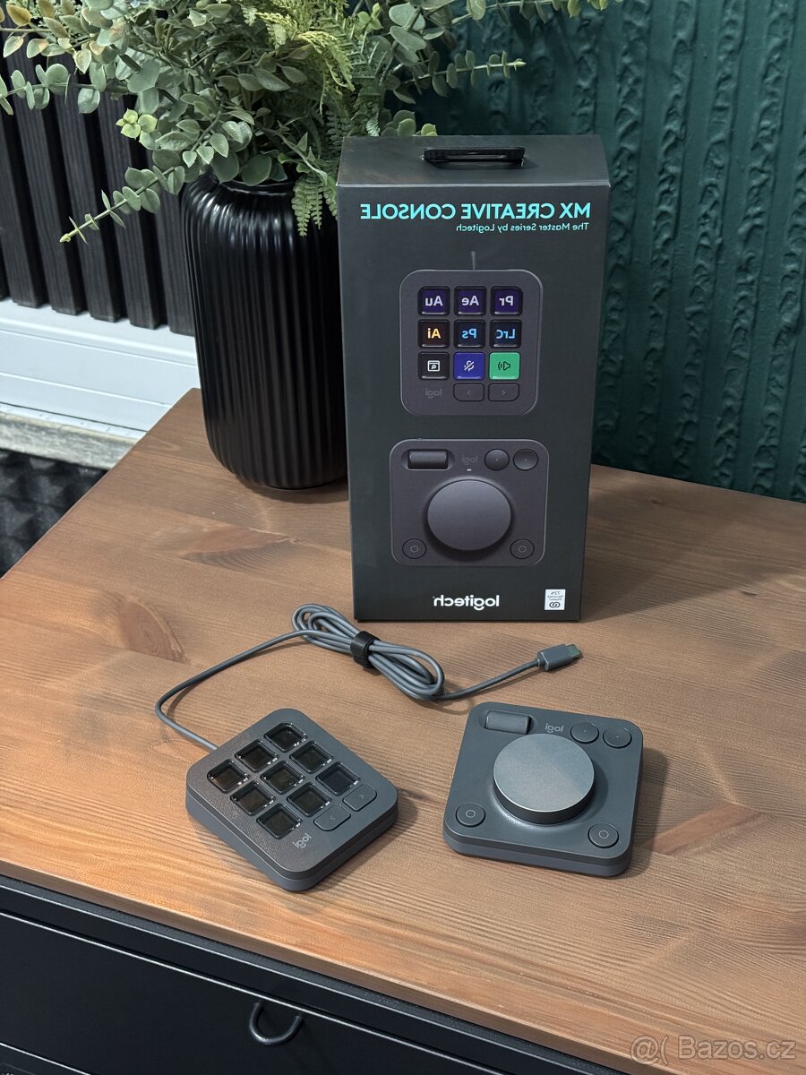 MX Creative Console LOGITECH