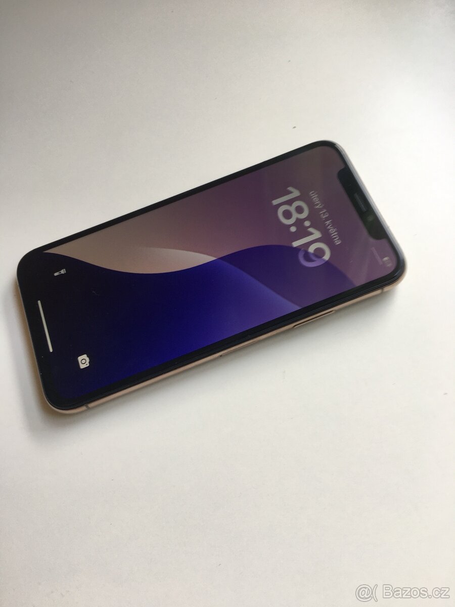 IPHONE XS GOLD 256GB / TOP STAV / NOVÁ BATERIE 100%