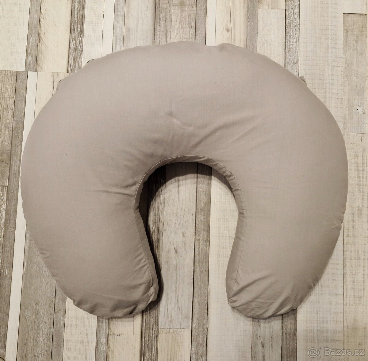 Kojící polštář Ikea