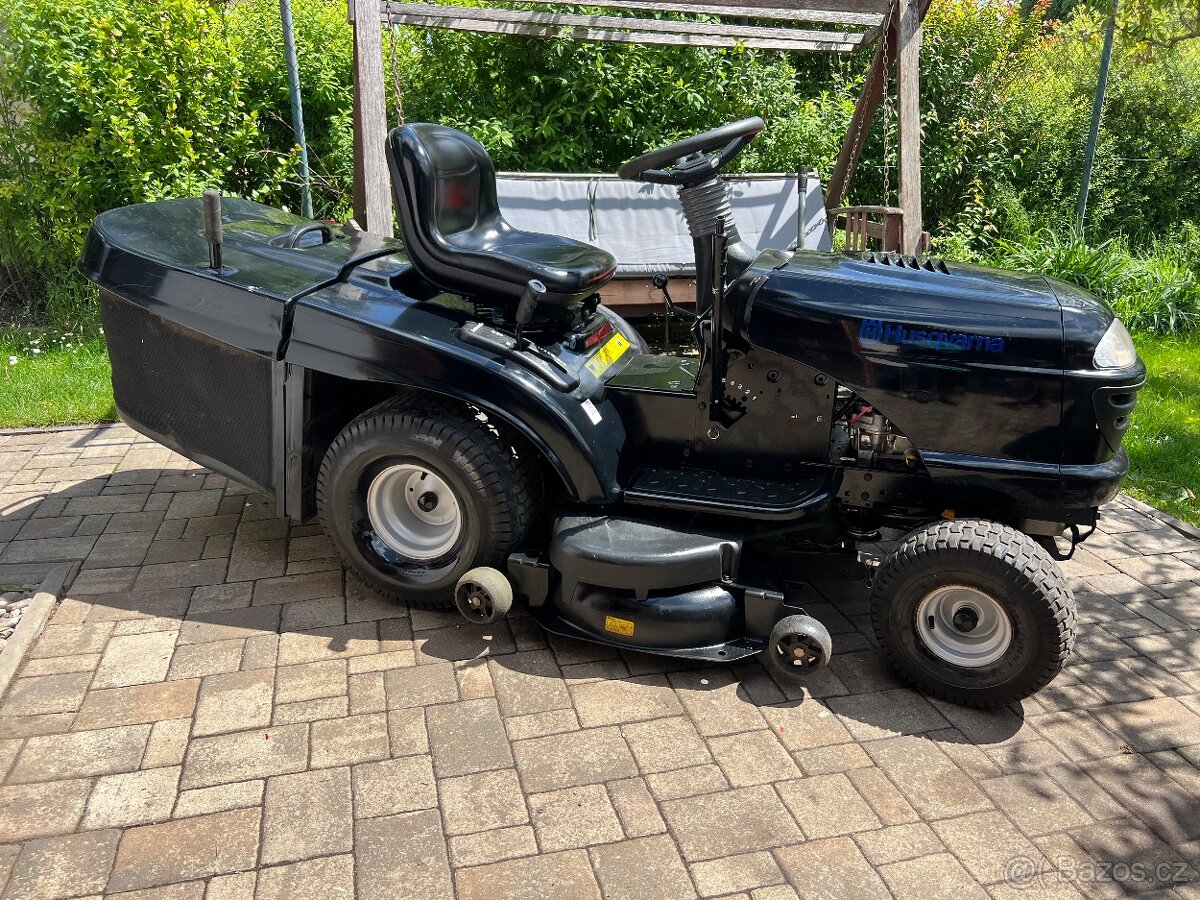 Zahradní traktor traktůrek Husqvarna 2 Válec BS 22HP