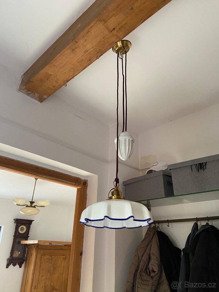 Stahovací lampa