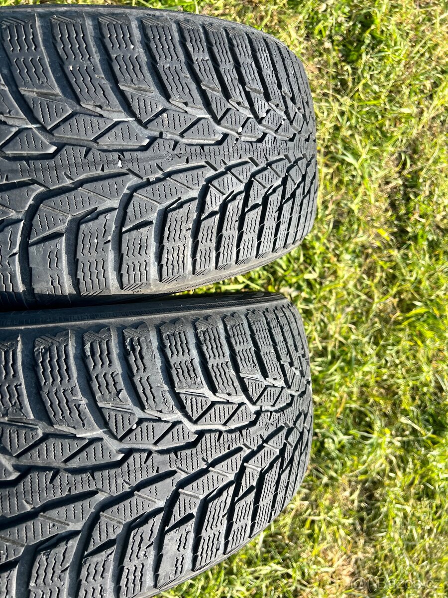 Zimní pneu 195/55 r16 2ks NOKIAN
