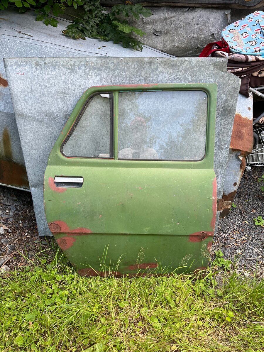 Dveře Škoda 100/110