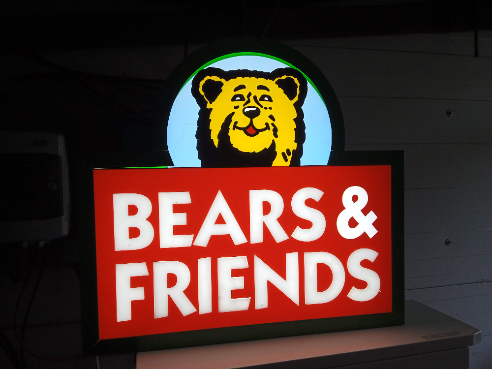 plechové krabičky tabák KLG světelna reklama Bears Friends
