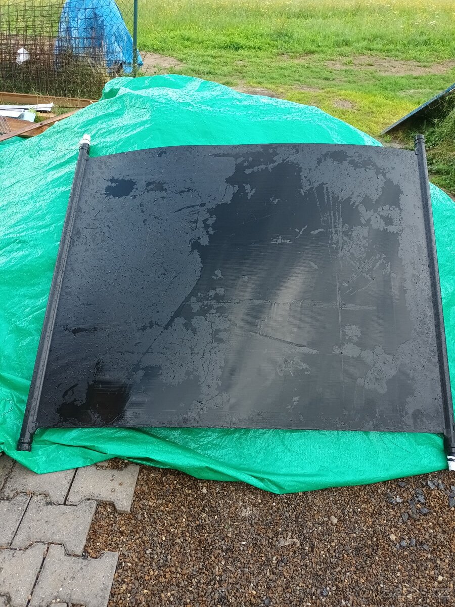 Solárni panel k bazenu
