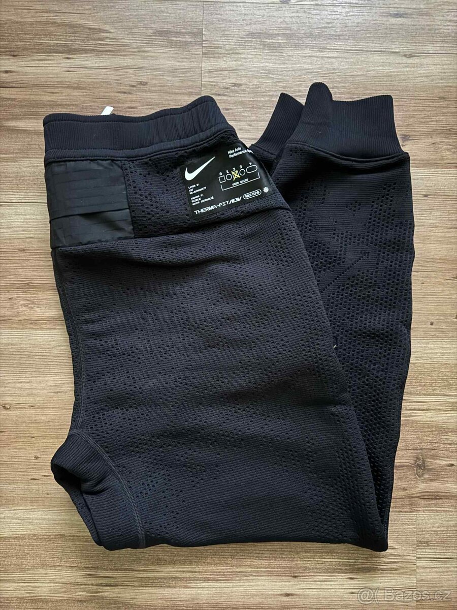 Nové tepláky Nike vel.M