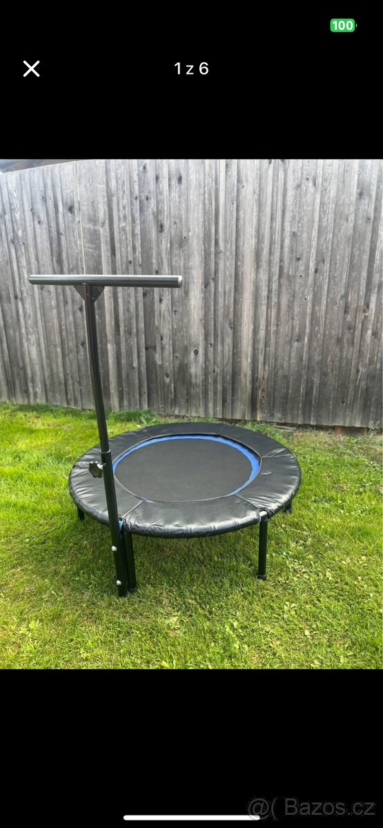 Trampolína s madlem