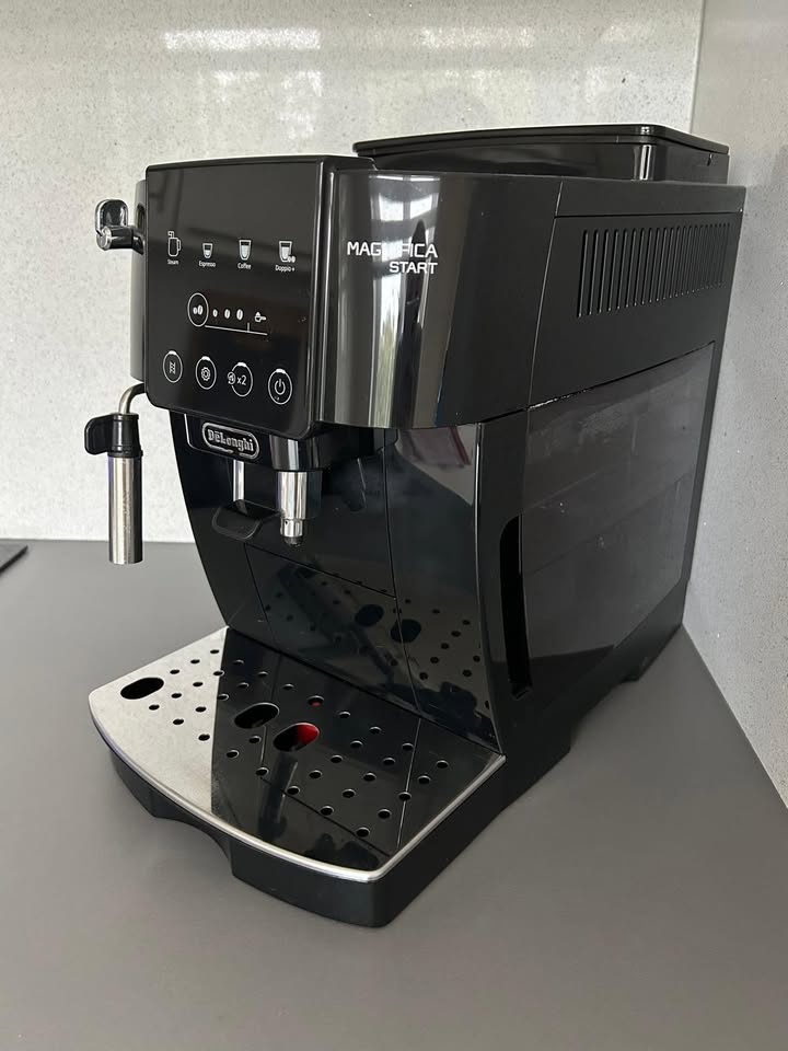 kávovar Espresso De'Longhi