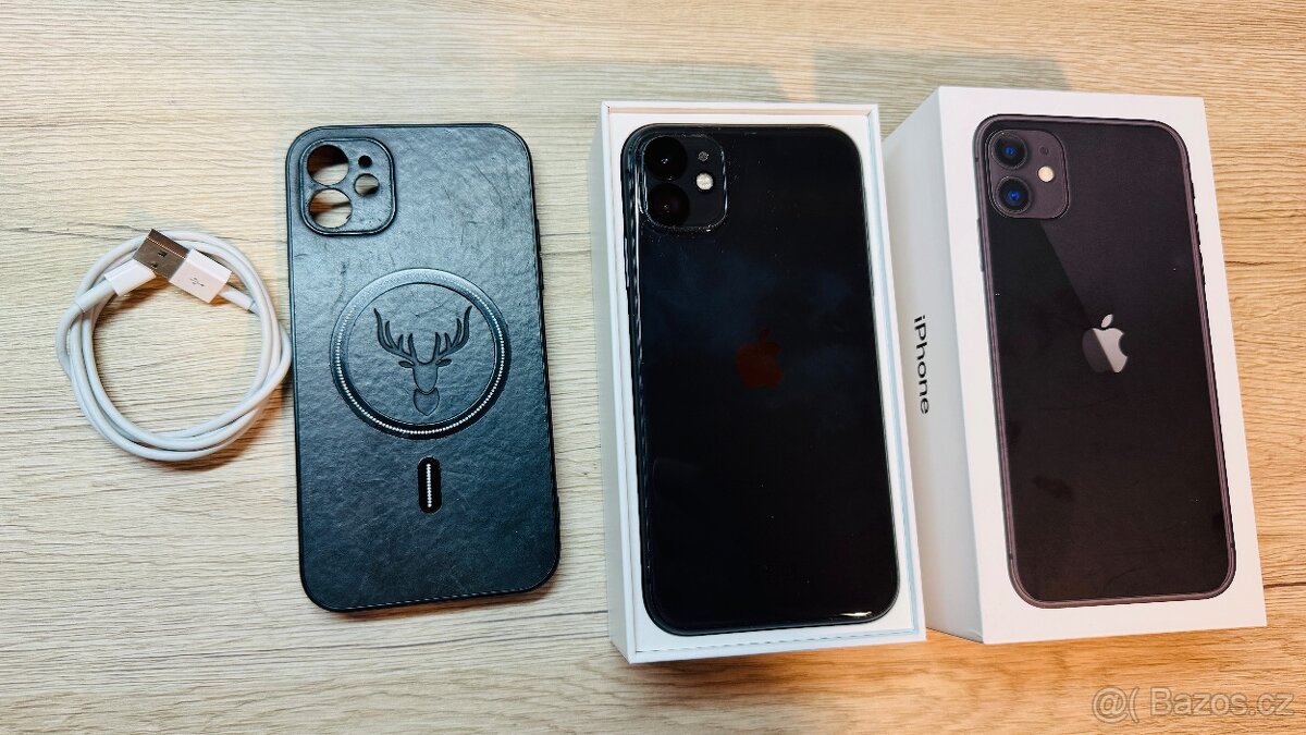 IPhone 11 64GB černý, top stav