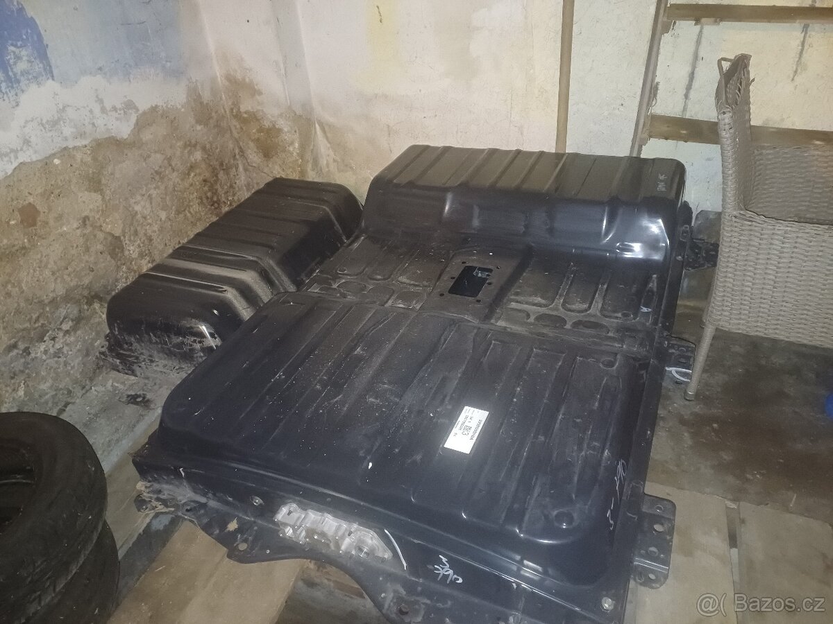 Nissan Leaf, KIA Soul EV prazdný obal Li-ion baterie