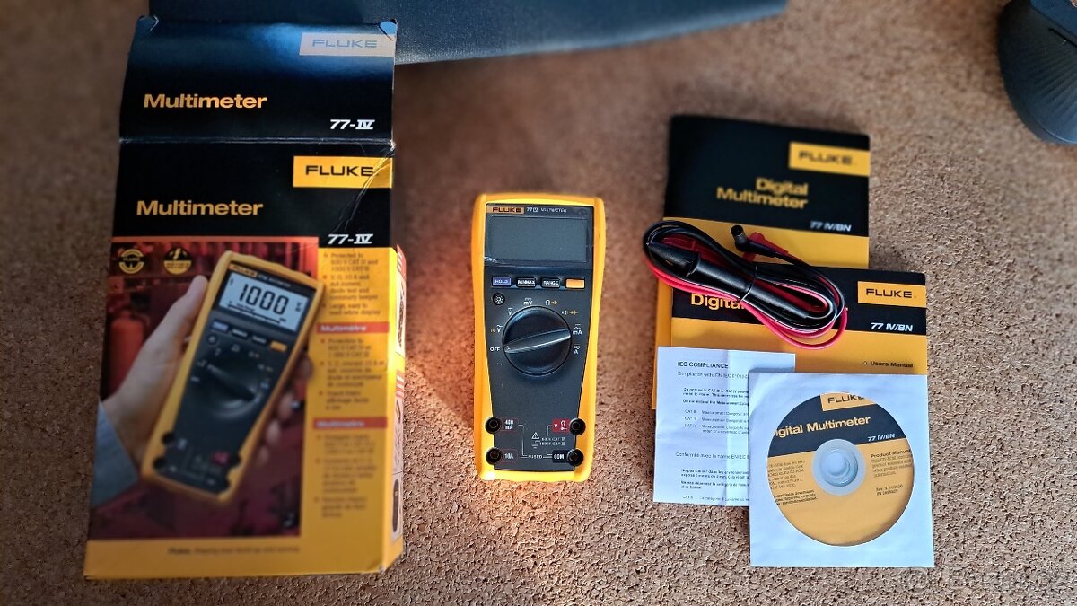 NOVÝ profi multimetr Fluke 77IV (ne 177 vyroben 01/23)