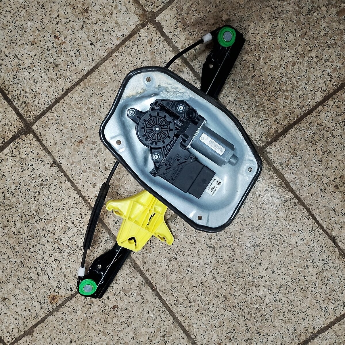 Stahovačka vw golf plus