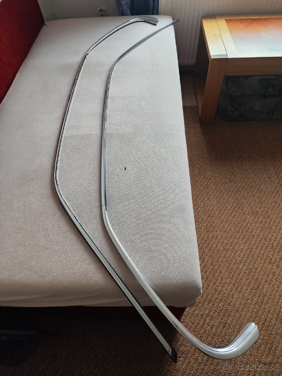 BMW e34 střešní lišty