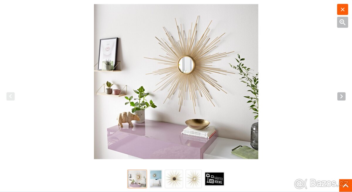 Dekorativní nástěnné zrcadlo