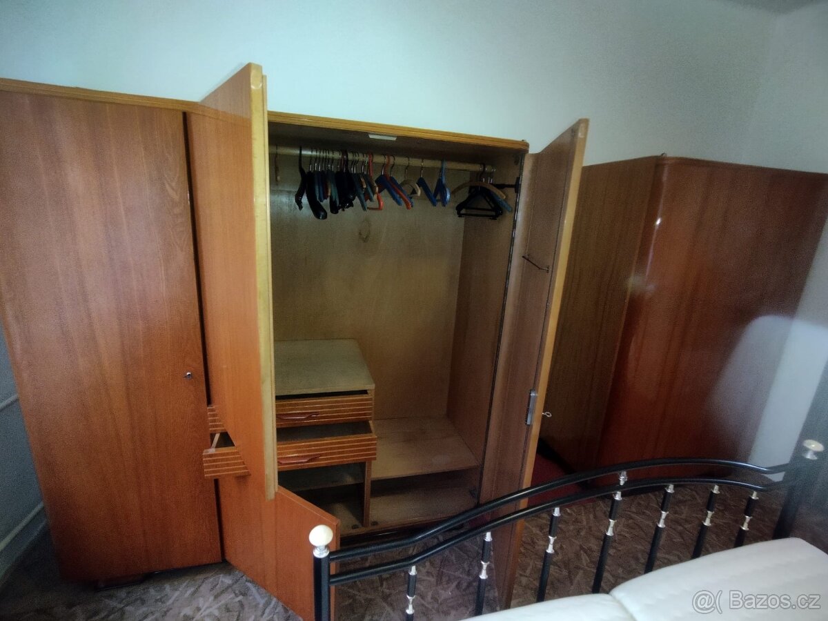 Souprava nábytku 60.léta