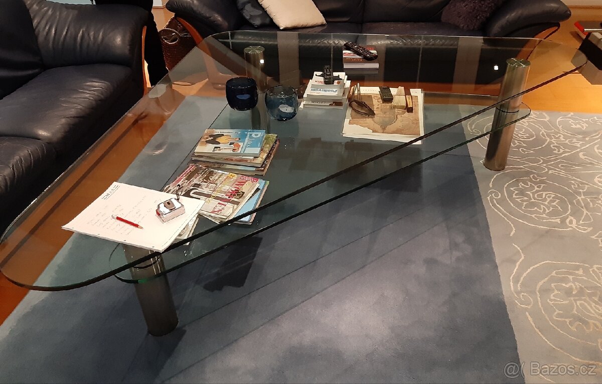 Velký, rohový, konferenční stůl